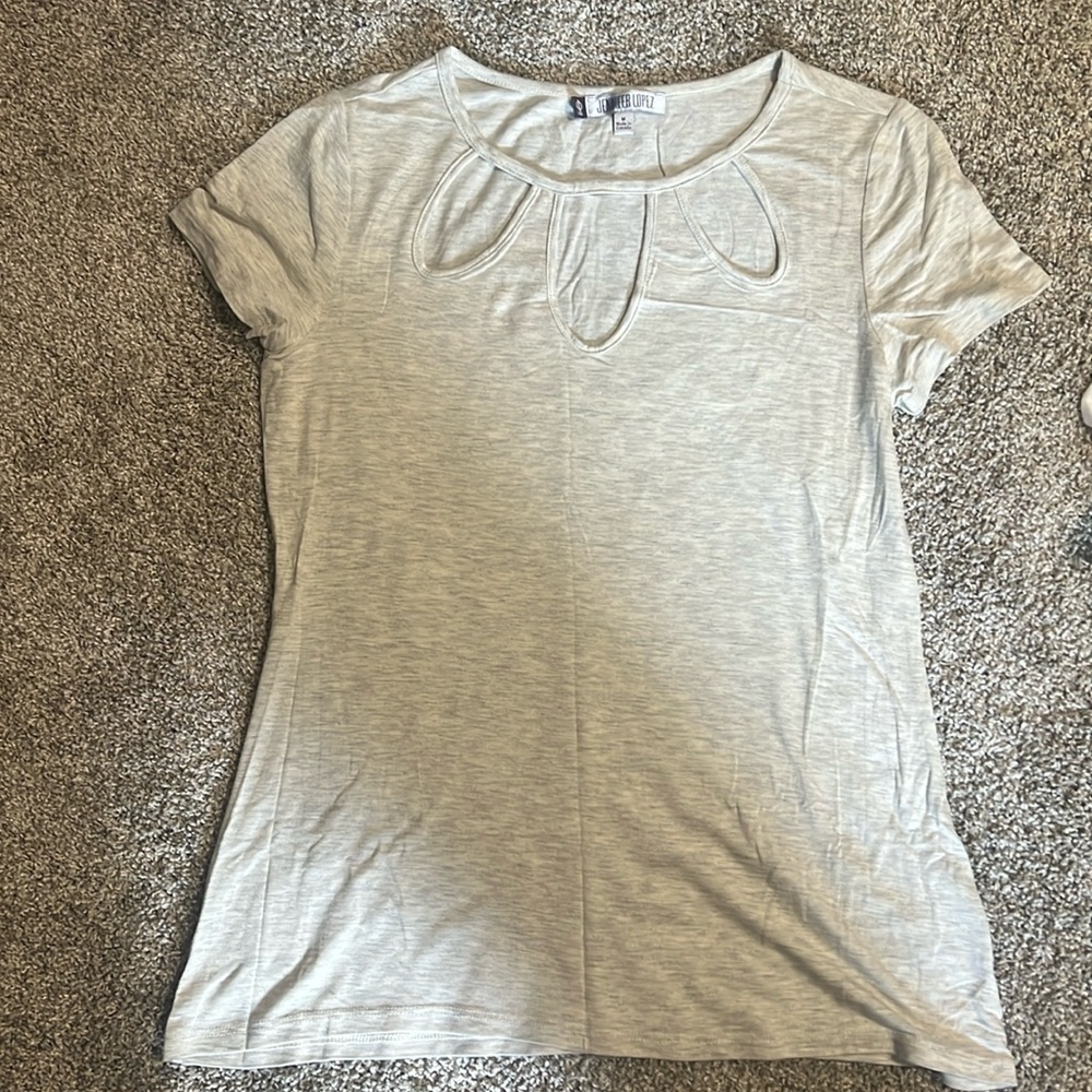 Women’s Jennifer Lopez size medium shirt